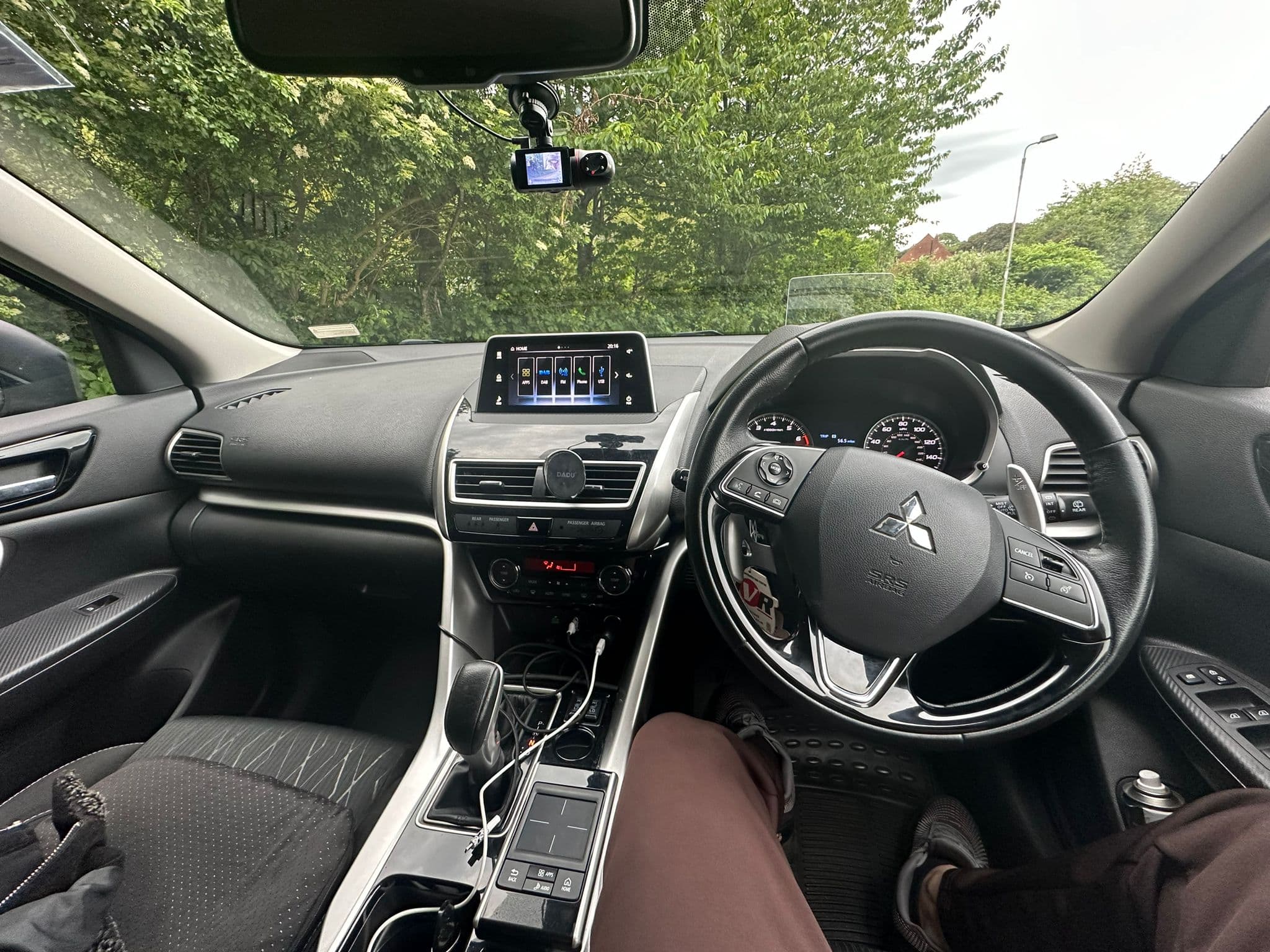 Mitsubishi Eclipse Cross (2019) thumbnail 3